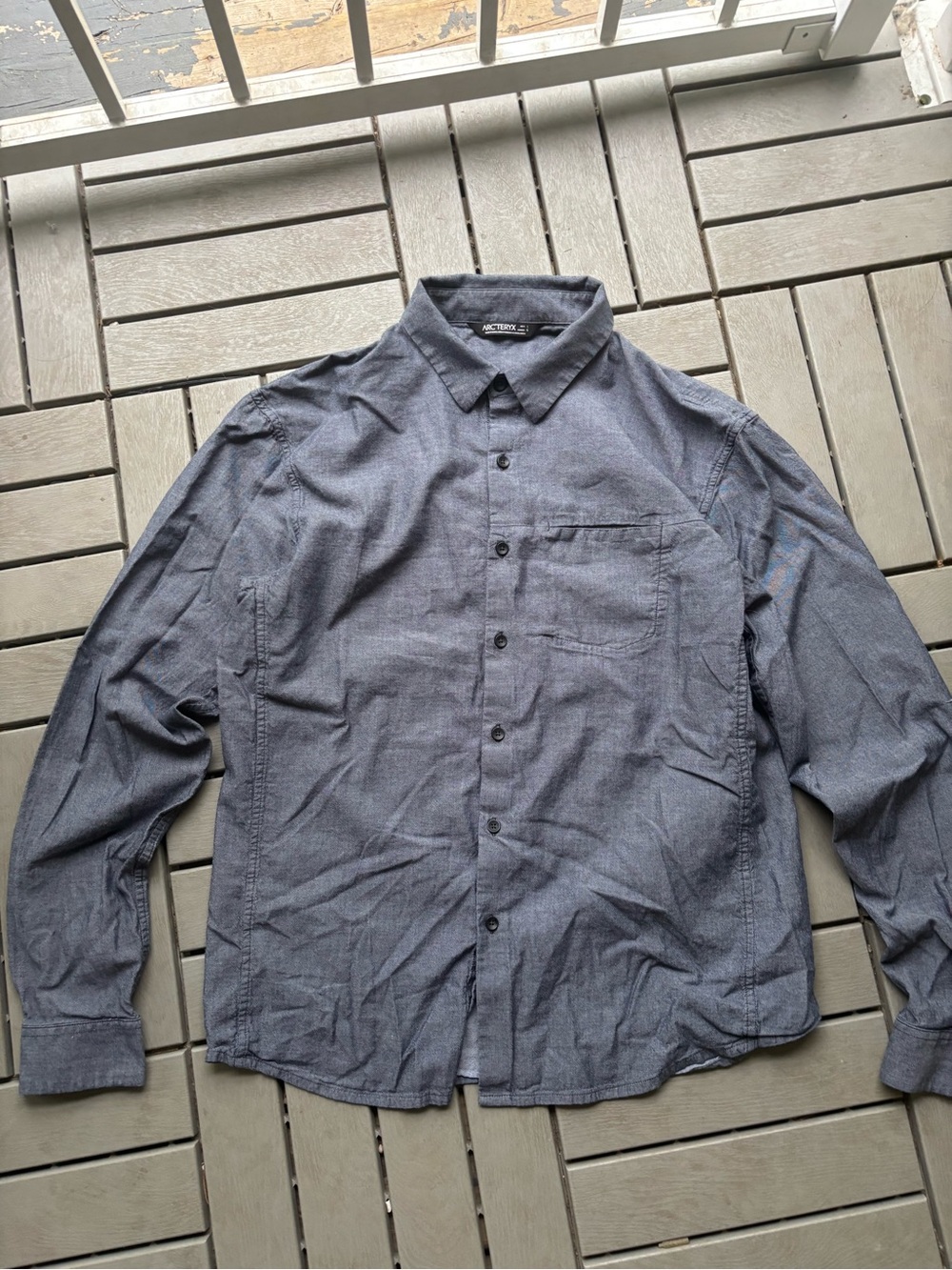 Arcteryx Men's Casual Button-Down Shirt in Charcoal Blue